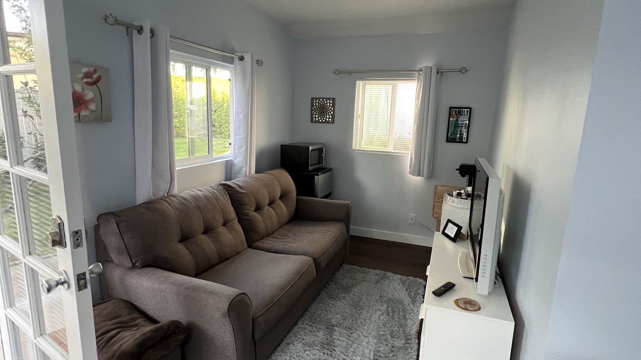 Photo of Livingroom in West Torrance