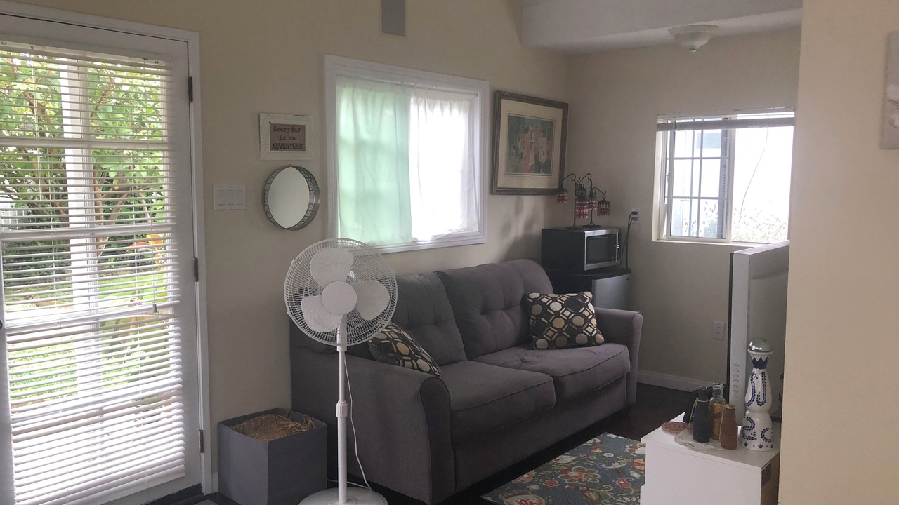 Photo of Livingroom in West Torrance