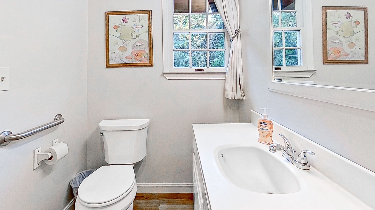 Photo of Bathroom in Cleone
