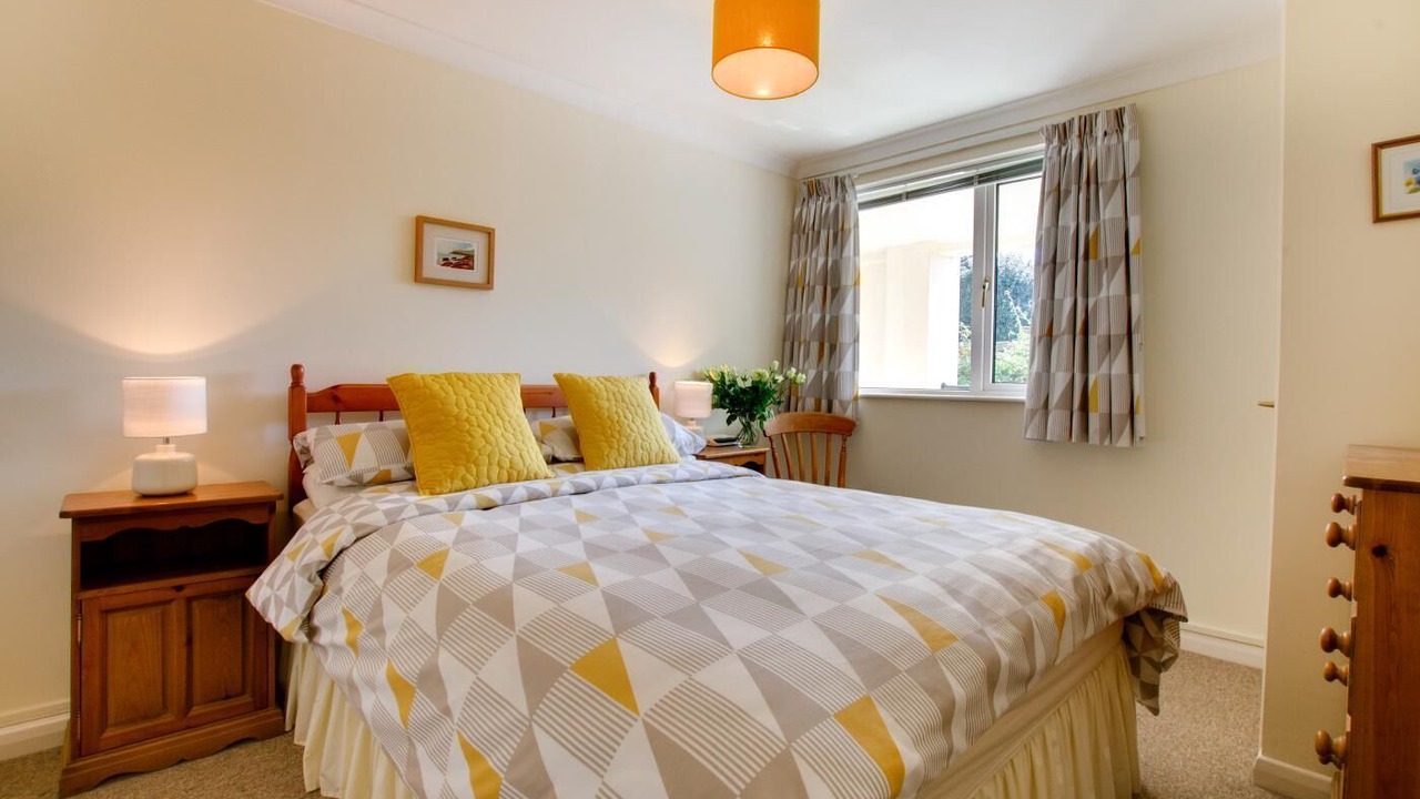 Photo of Bedroom in Putsborough