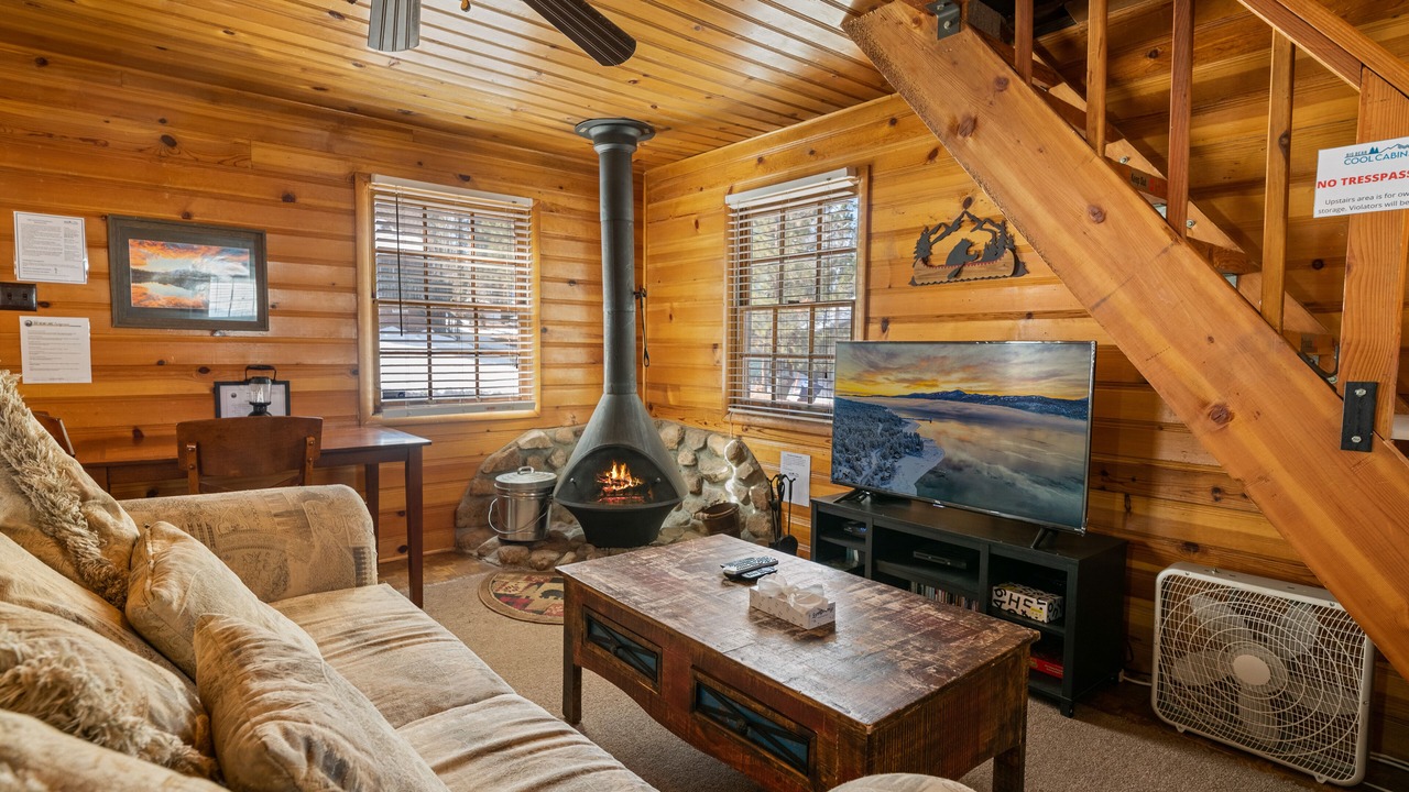 Photo of Livingroom in Big Bear Lake
