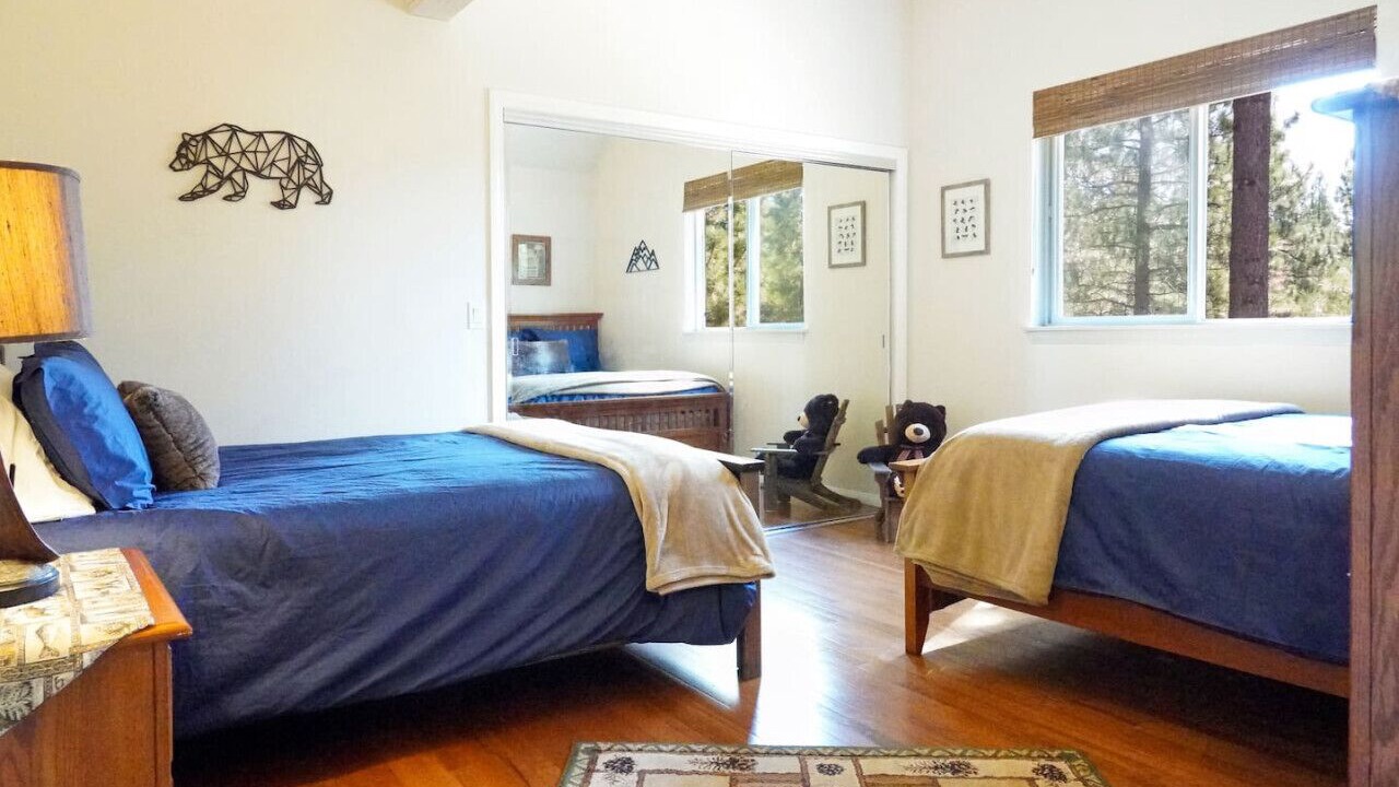 Photo of Bedroom in Big Bear Lake