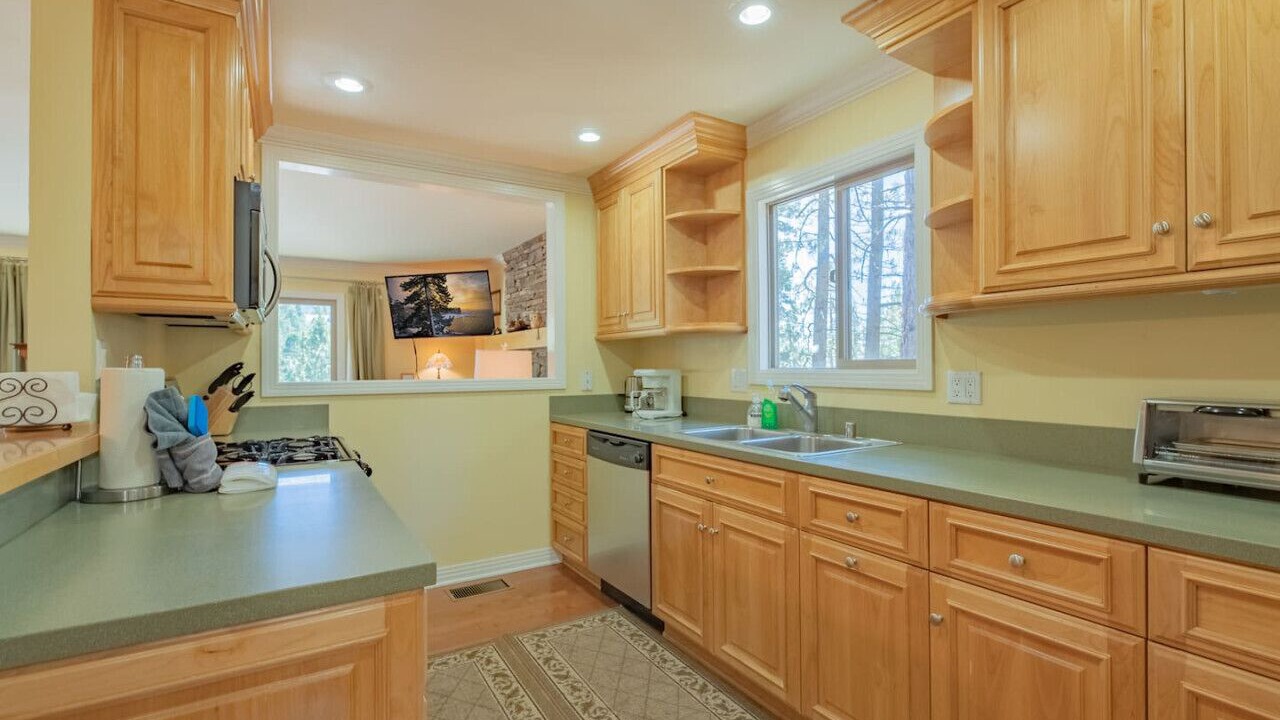 Photo of Kitchen in Upper Moonridge