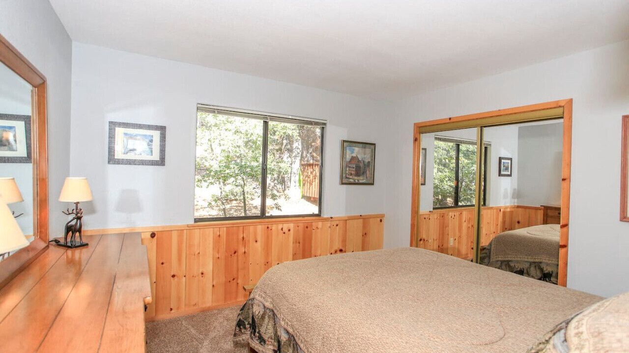 Photo of Bedroom in Upper Moonridge