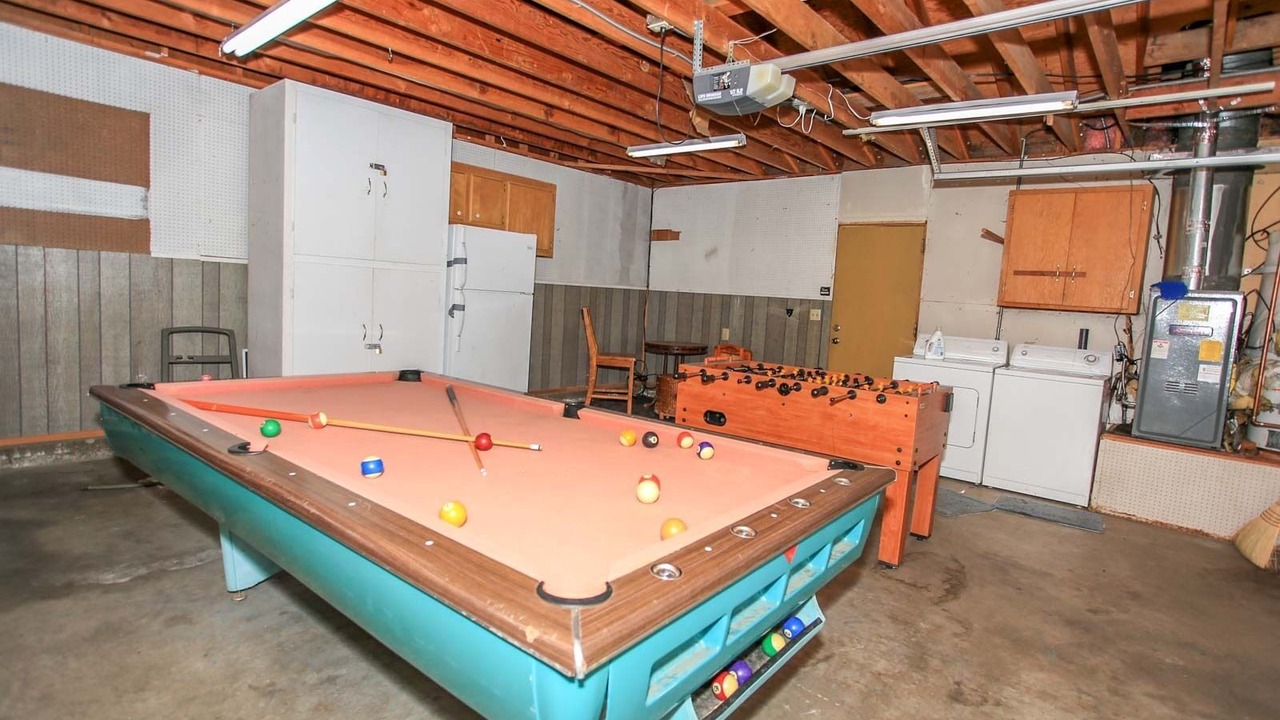 Photo of Bedroom in Summit Estates