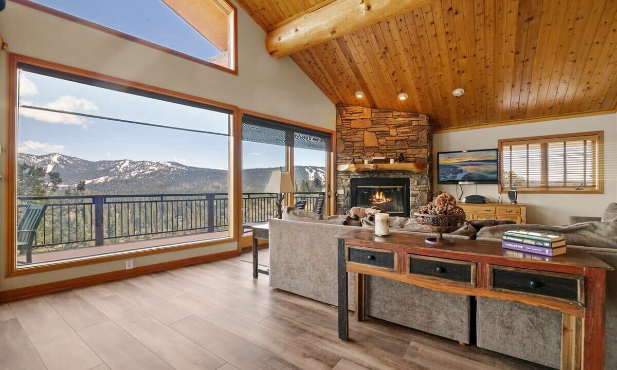 Photo of Bedroom in Castle Glen Estates