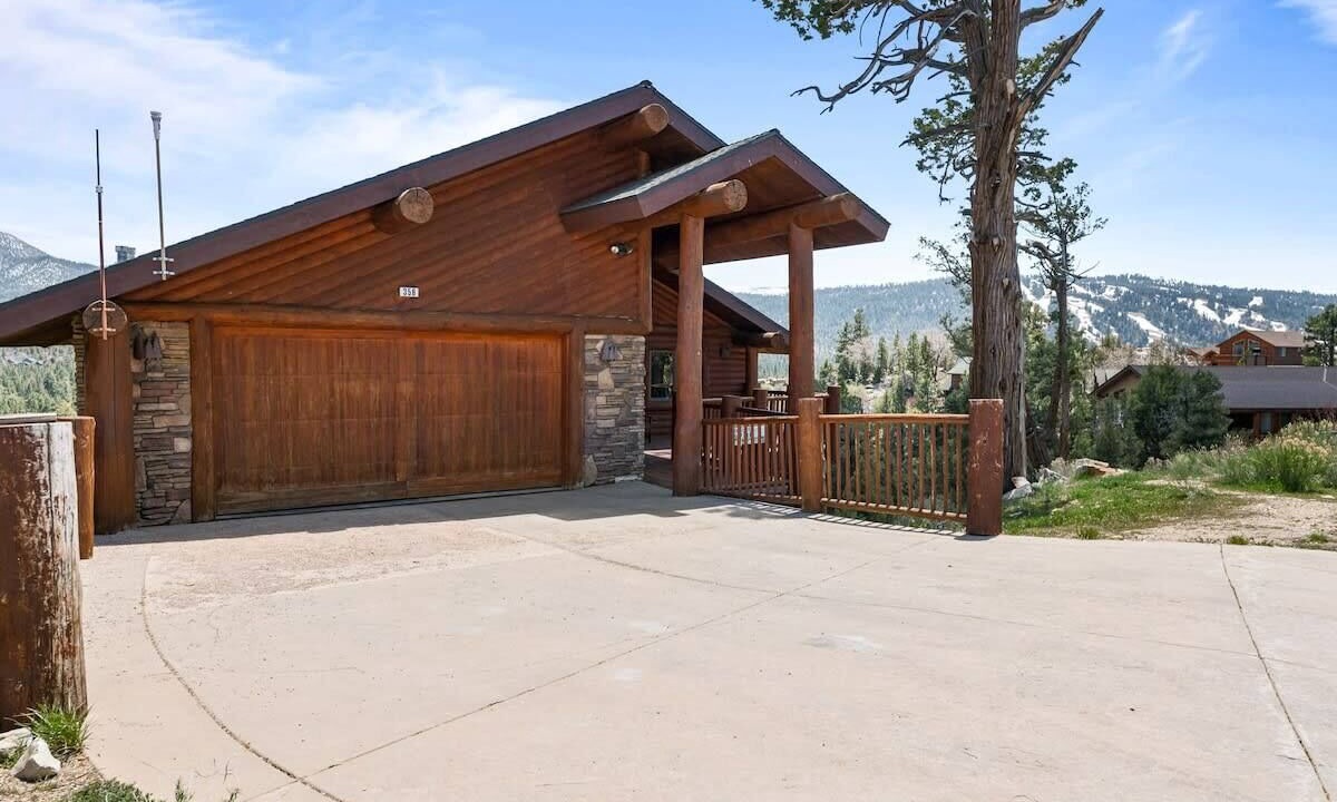 Photo of Others in Castle Glen Estates