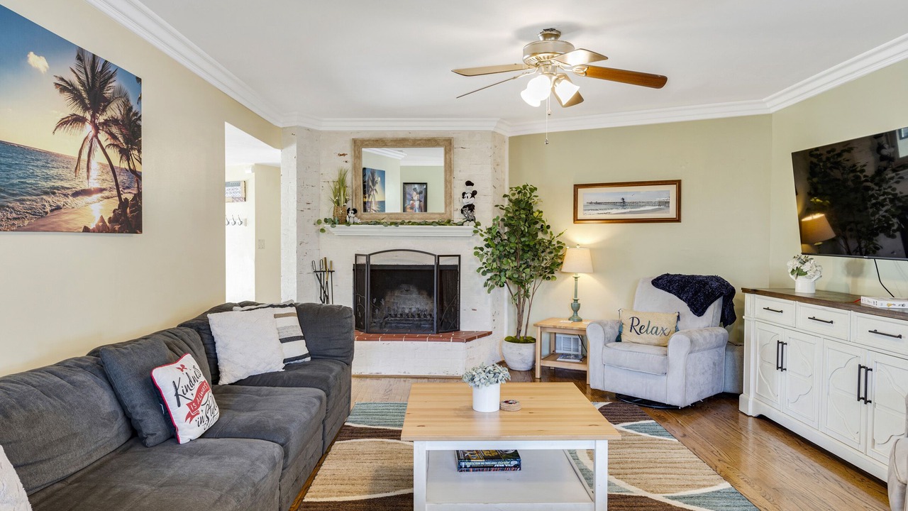 Photo of Livingroom in Santa Ana