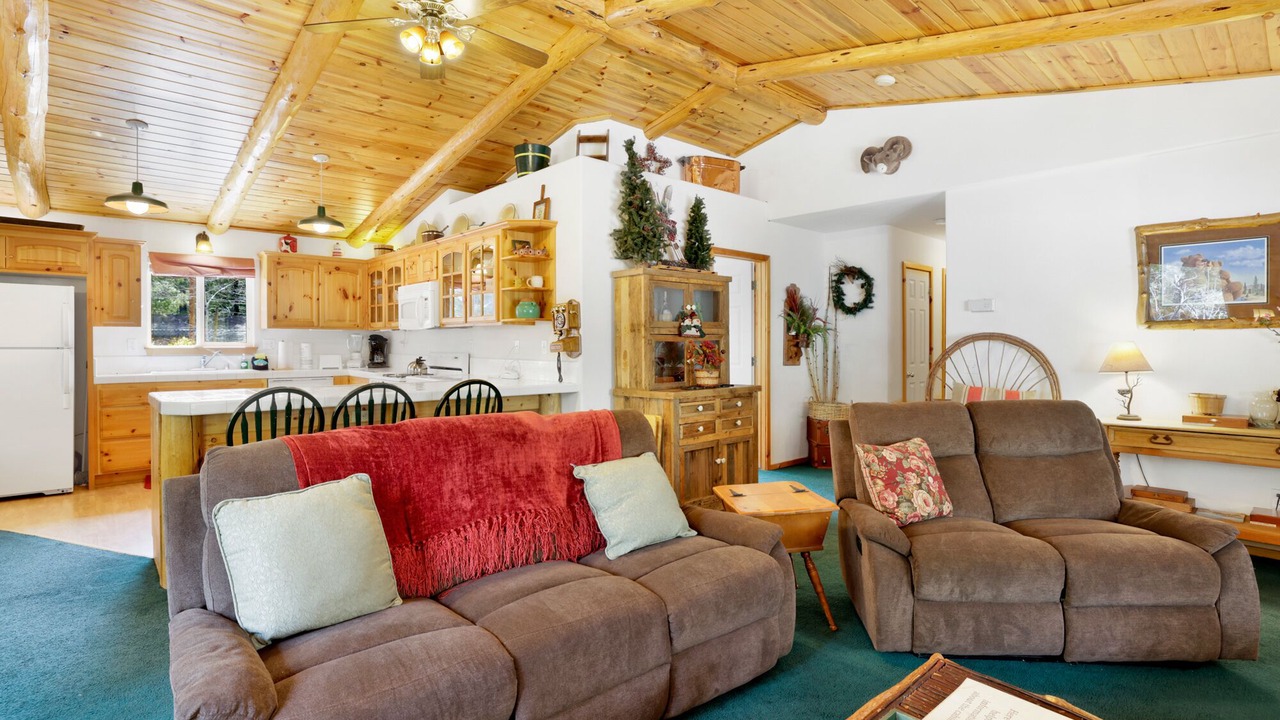 Photo of Livingroom in Fox Farm