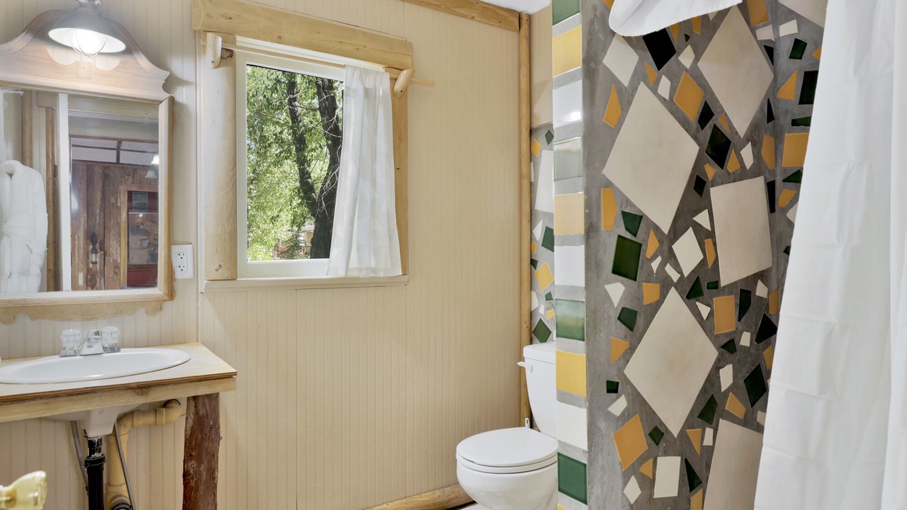 Photo of Bathroom in Big Bear Lake
