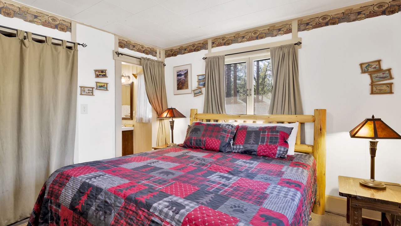 Photo of Bedroom in Big Bear Lake