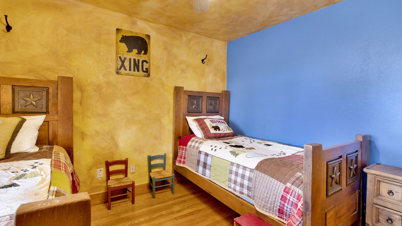 Photo of Bedroom in Upper Moonridge