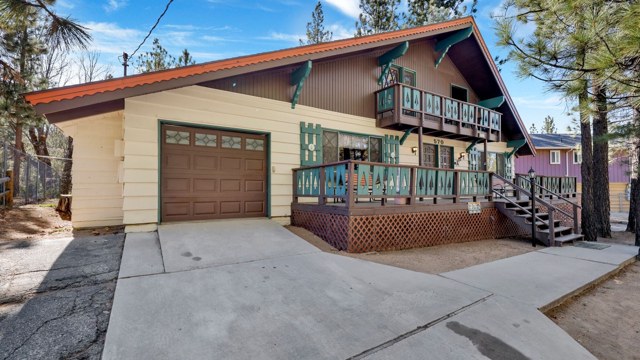 Photo of Outdoor in Summit Estates