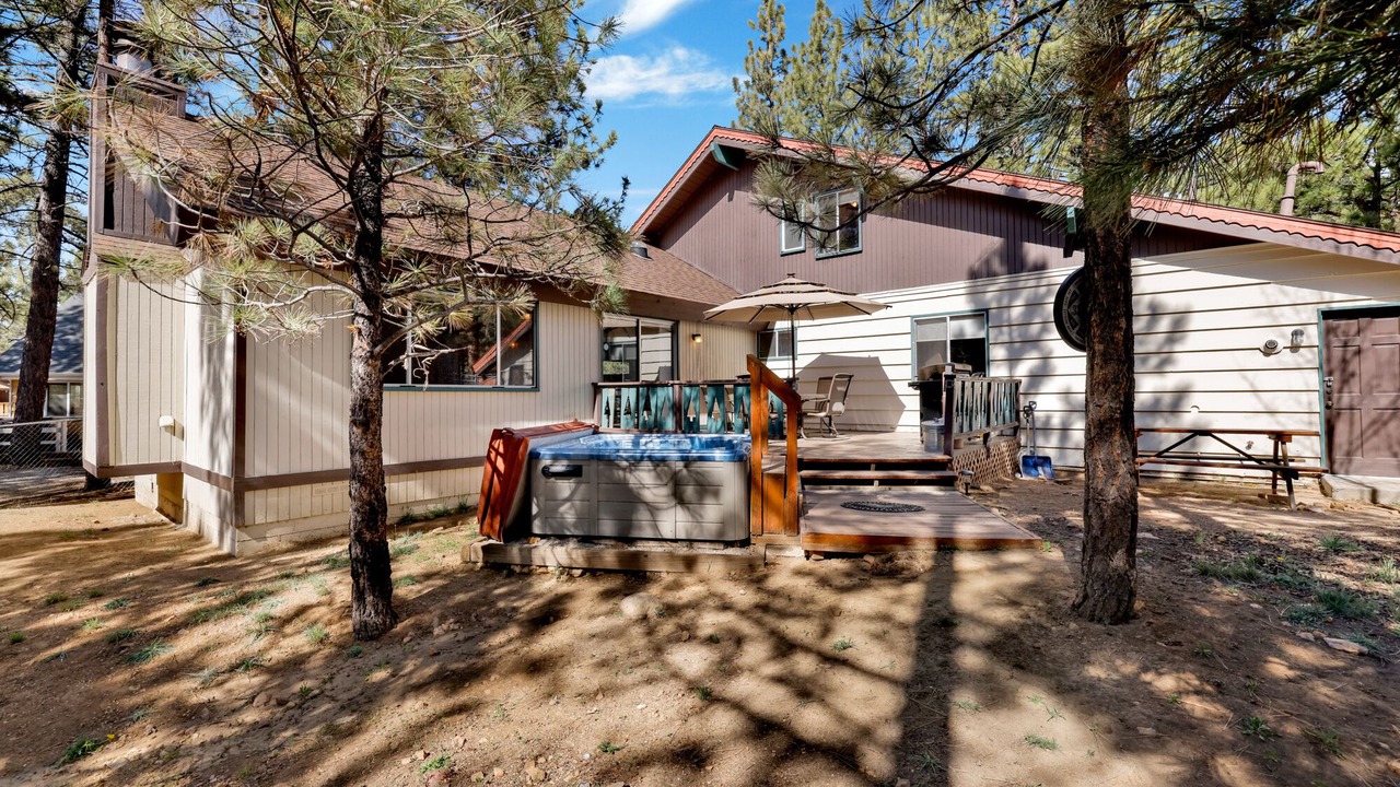 Photo of Outdoor in Summit Estates