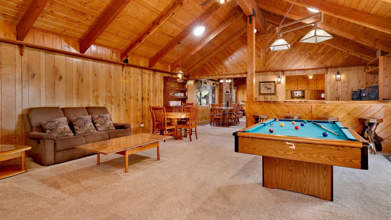 Photo of Bedroom in Summit Estates