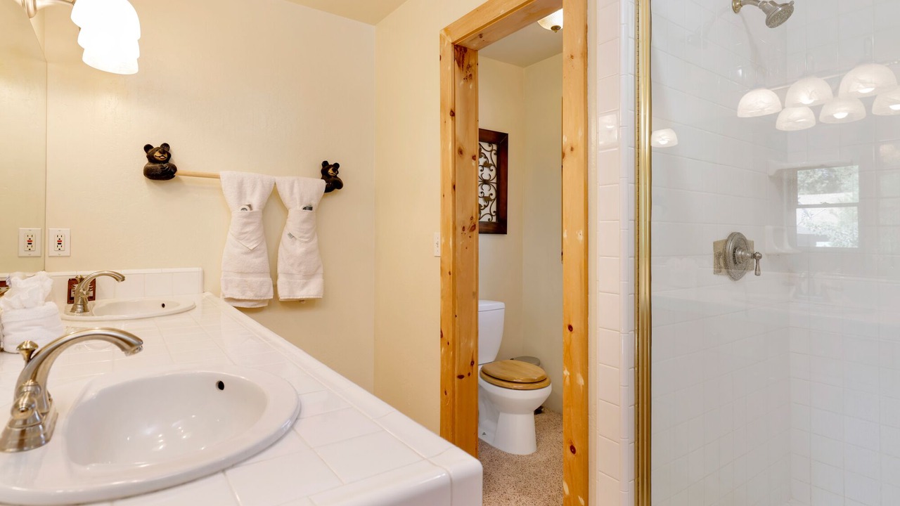 Photo of Bathroom in Fox Farm