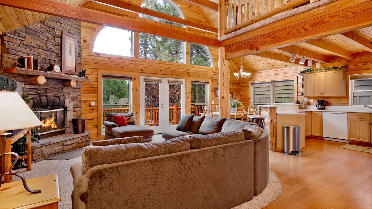 Photo of Livingroom in Fox Farm