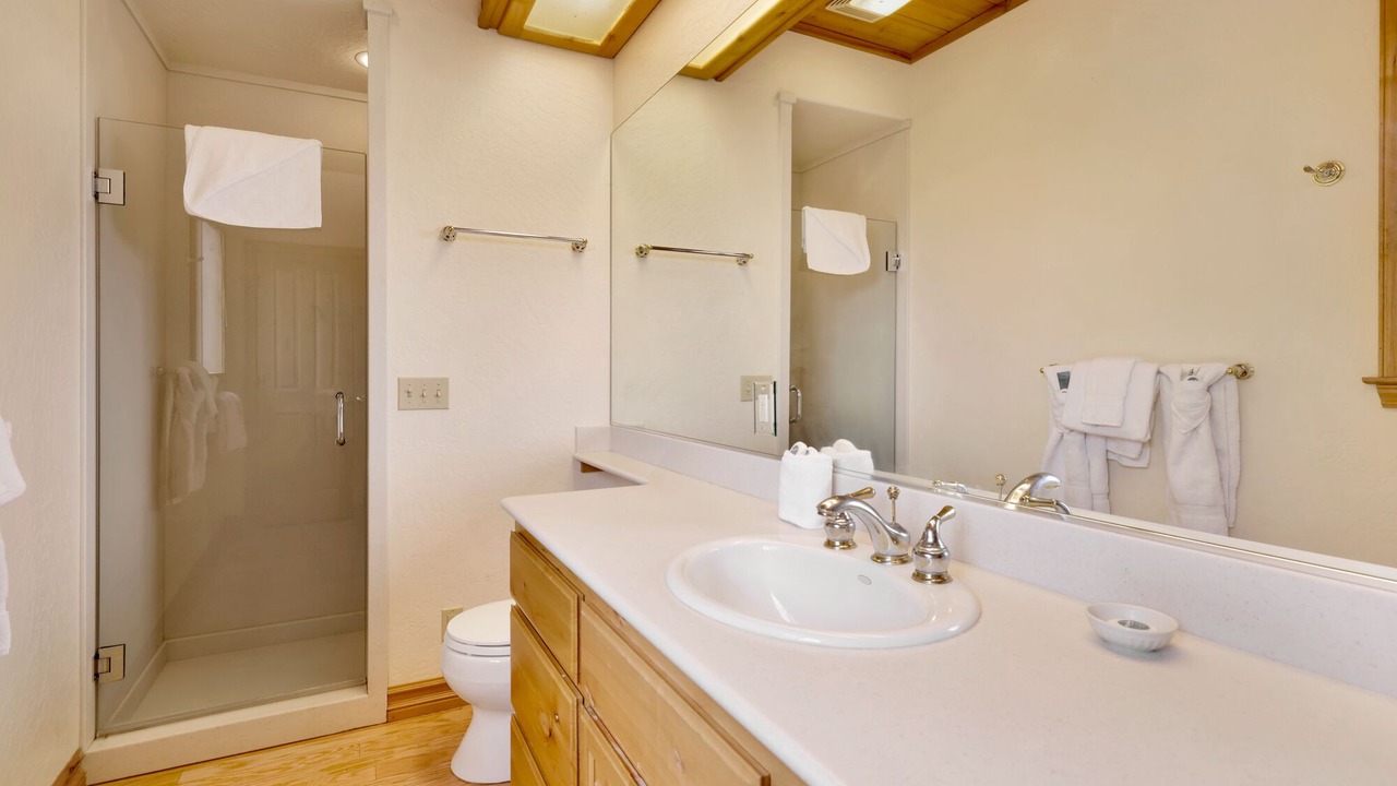Photo of Bathroom in Castle Glen Estates