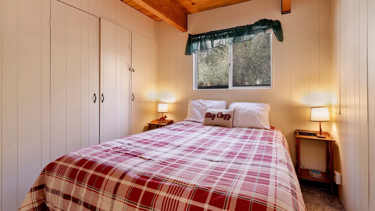 Photo of Bedroom in Upper Moonridge