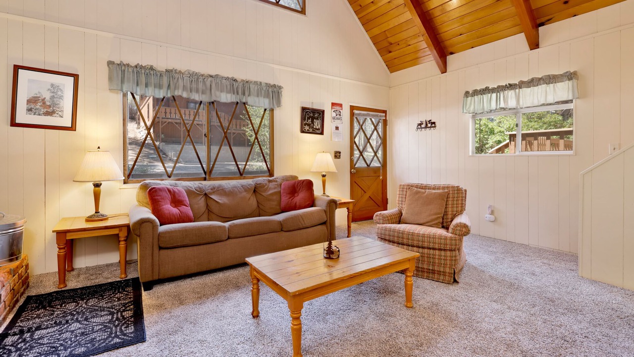 Photo of Livingroom in Upper Moonridge
