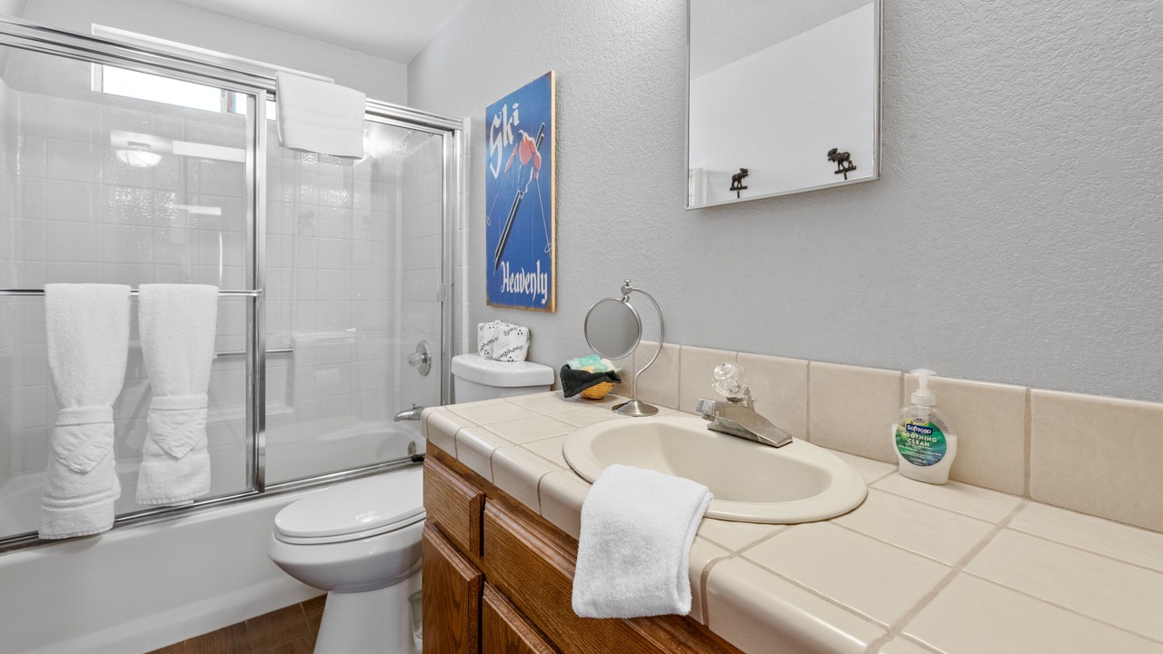 Photo of Bathroom in Moonridge