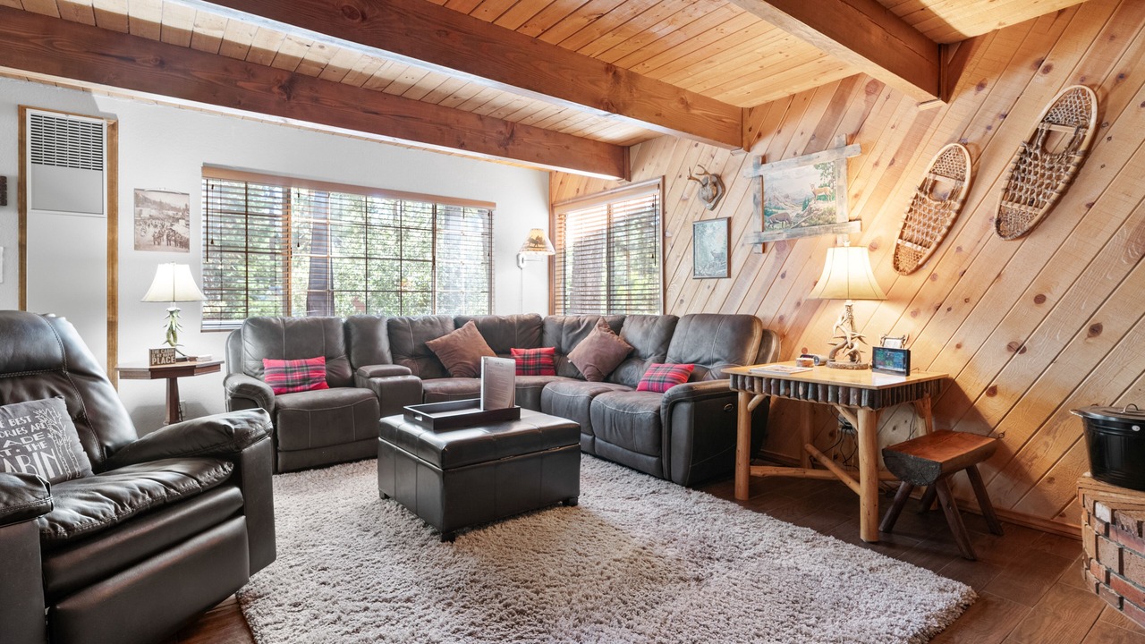 Photo of Livingroom in Moonridge