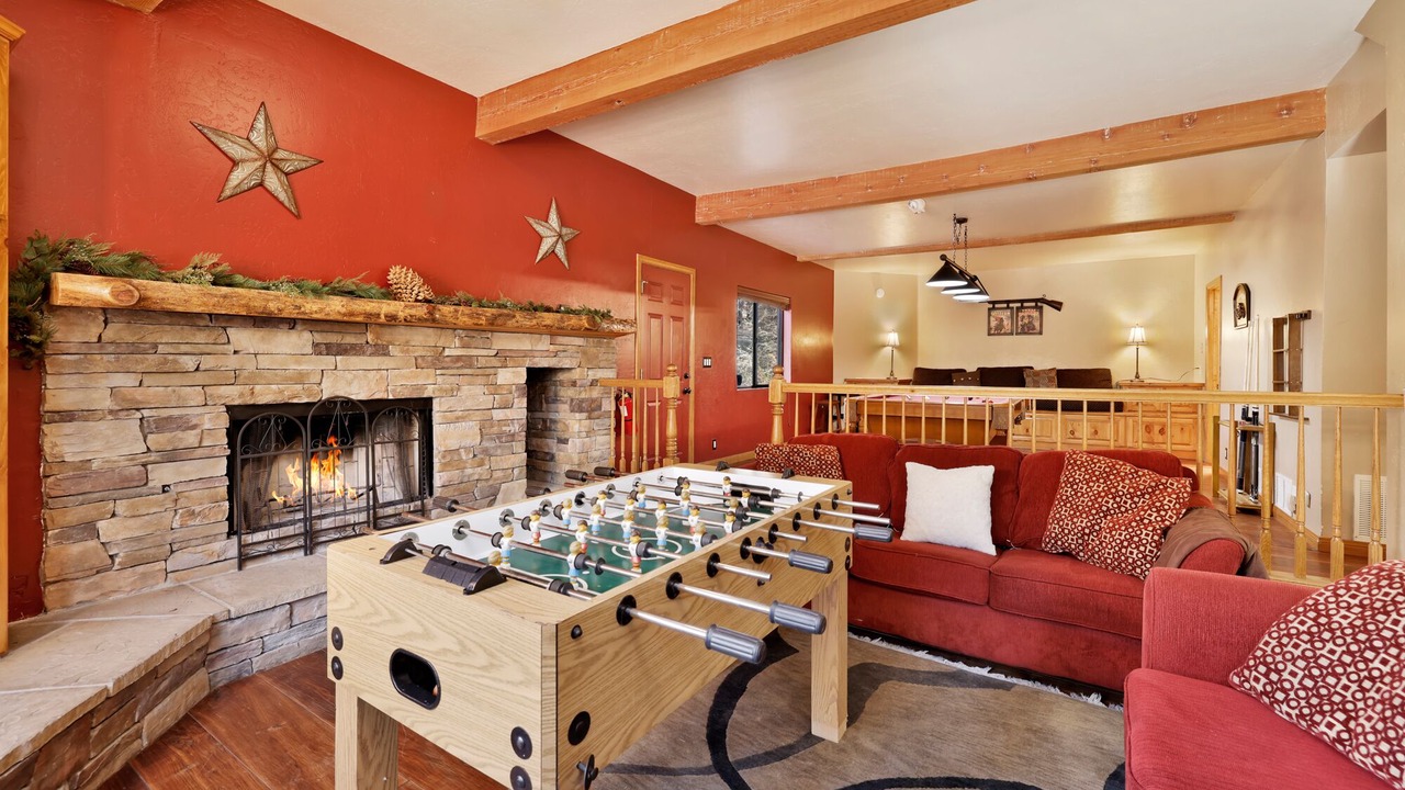 Photo of Bedroom in Evergreen Estates
