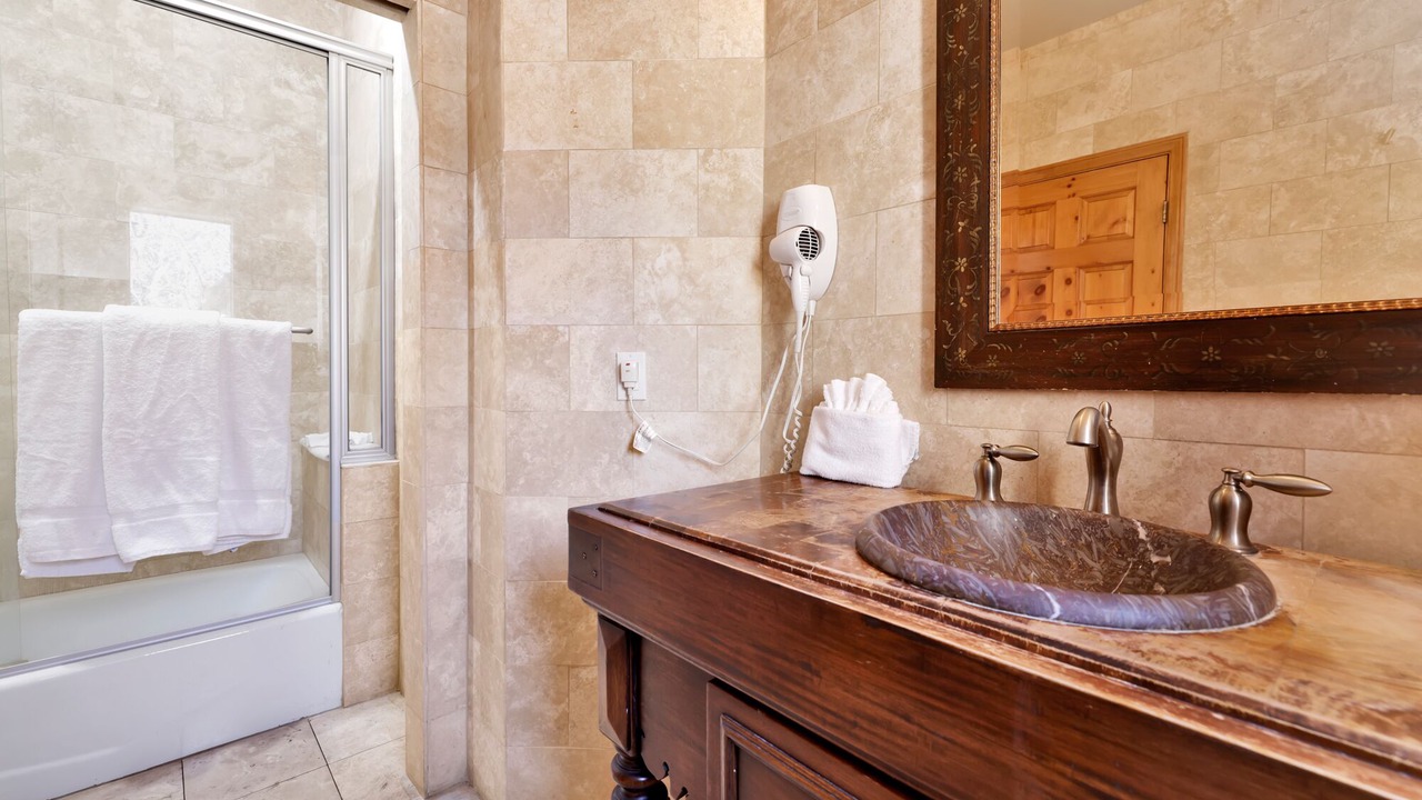 Photo of Bathroom in Evergreen Estates