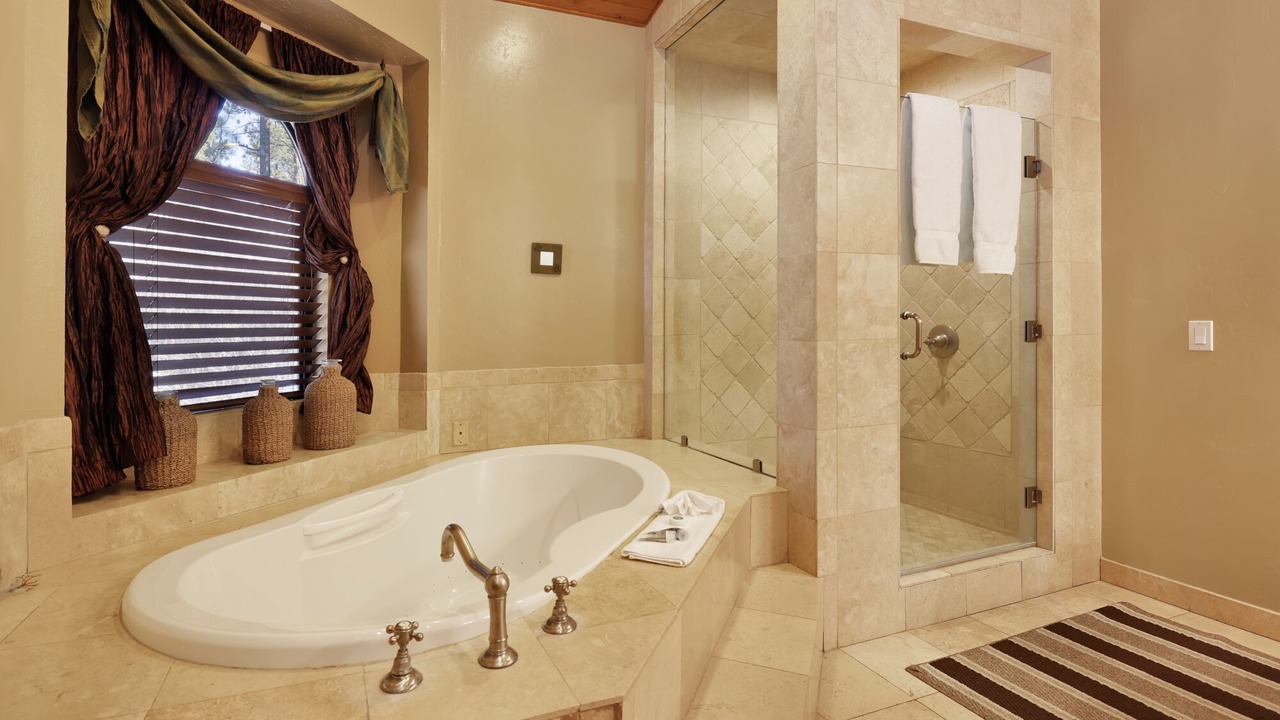 Photo of Bathroom in Evergreen Estates