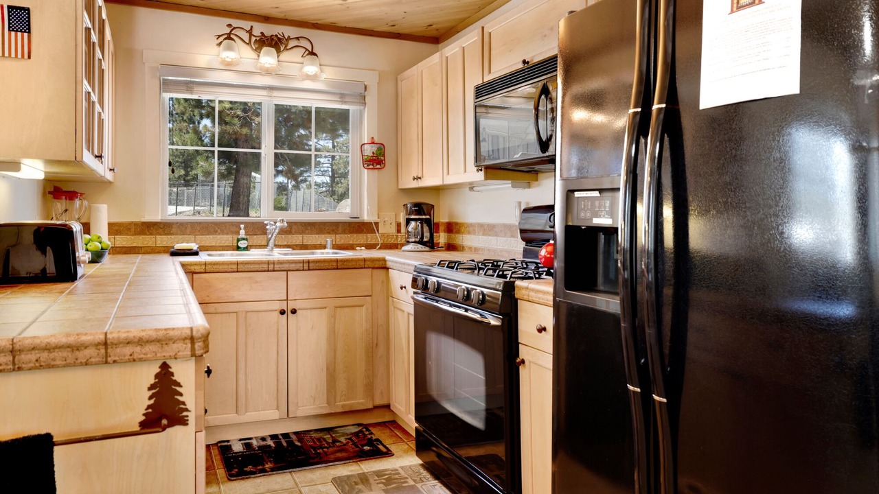 Photo of Kitchen in Big Bear Lake