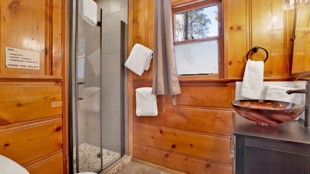 Photo of Bathroom in Big Bear Lake