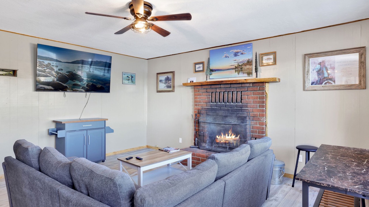 Photo of Livingroom in Patton