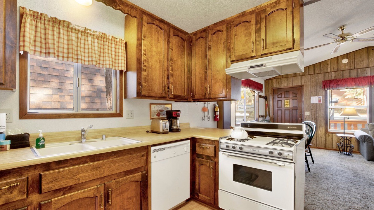 Photo of Kitchen in Big Bear Lake