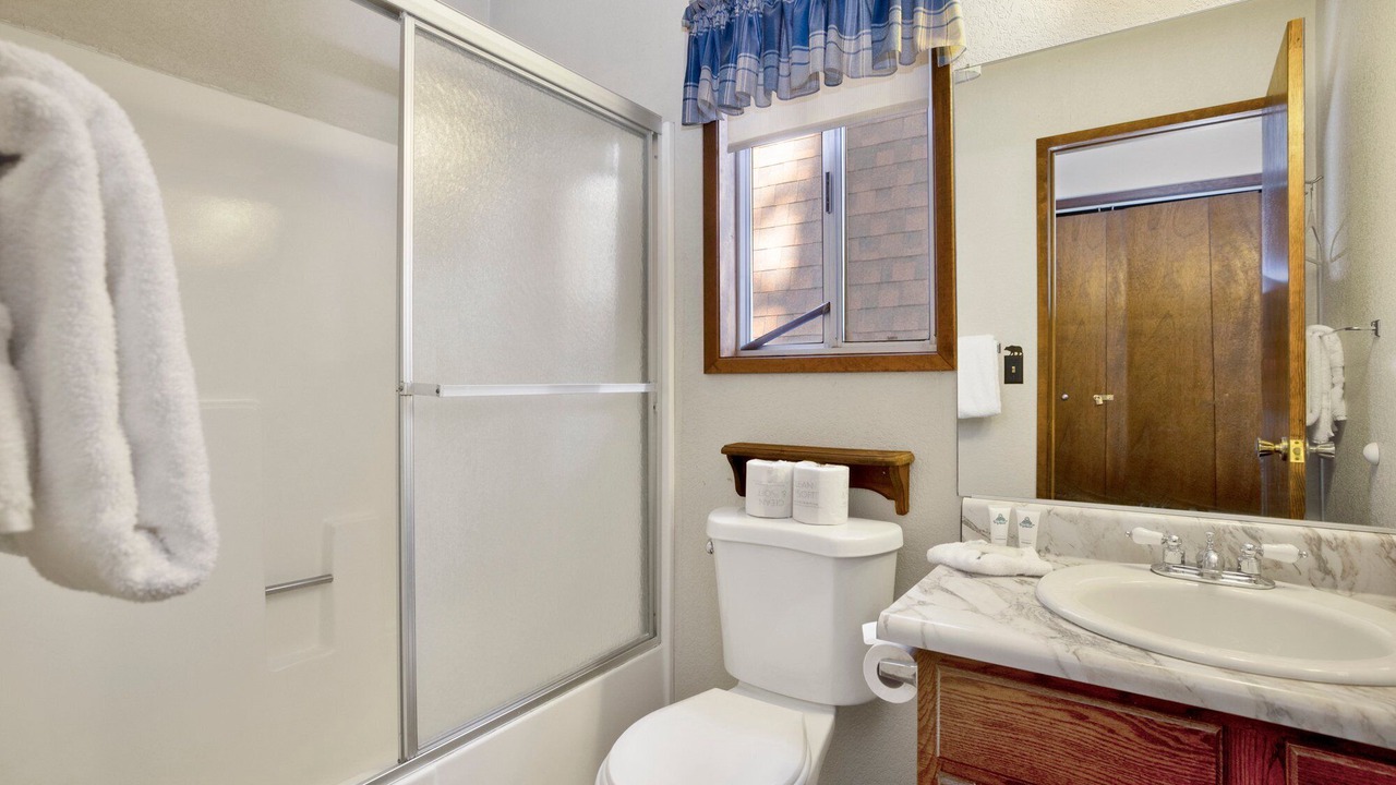 Photo of Bathroom in Big Bear Lake