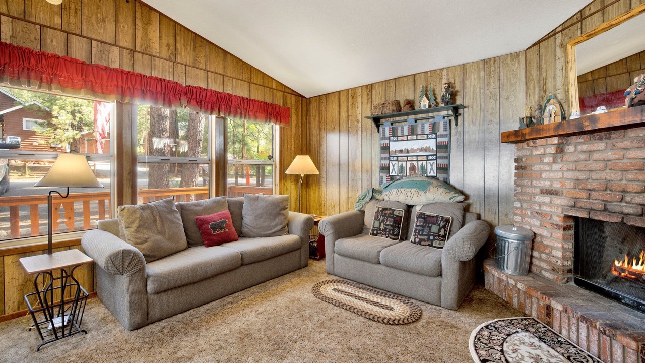 Photo of Livingroom in Big Bear Lake