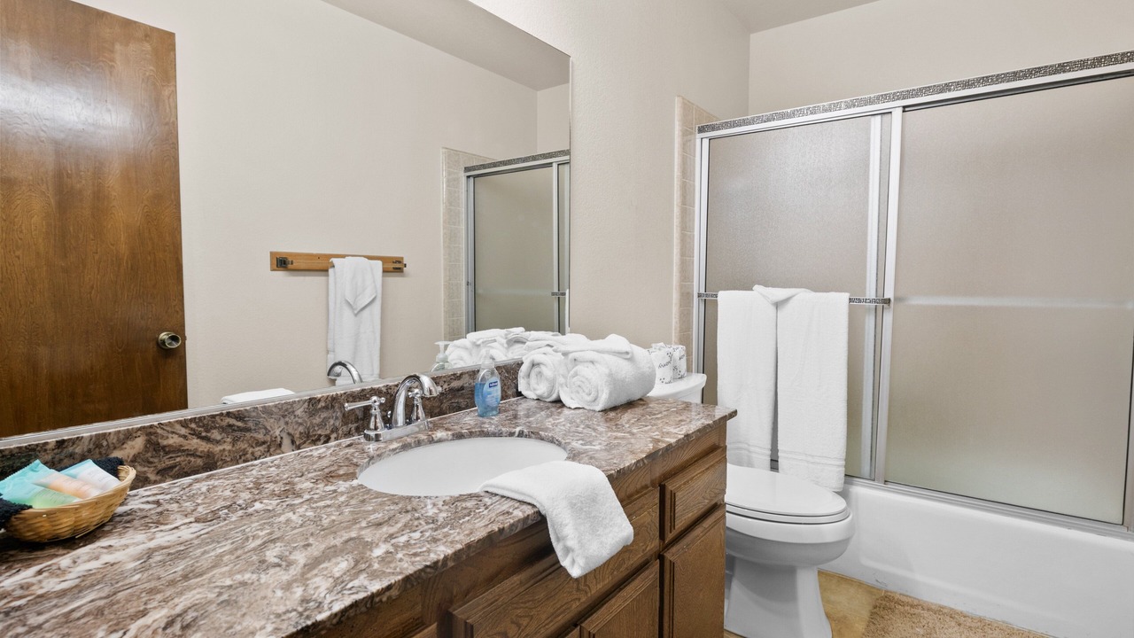 Photo of Bathroom in Summit Estates