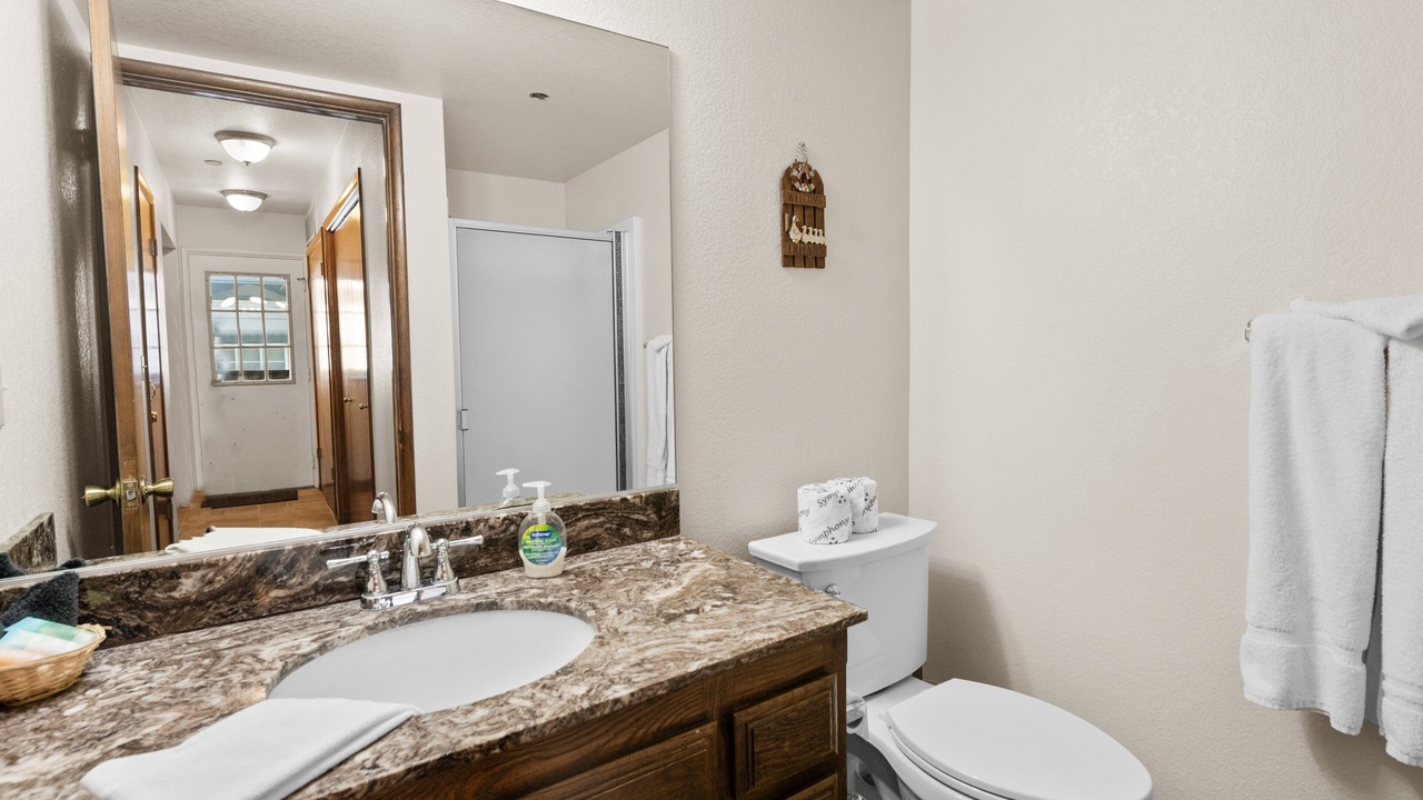 Photo of Bathroom in Summit Estates