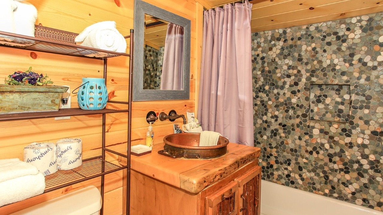 Photo of Bathroom in Big Bear Lake