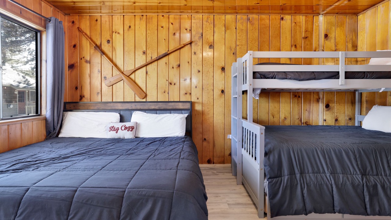 Photo of Bedroom in Big Bear Lake