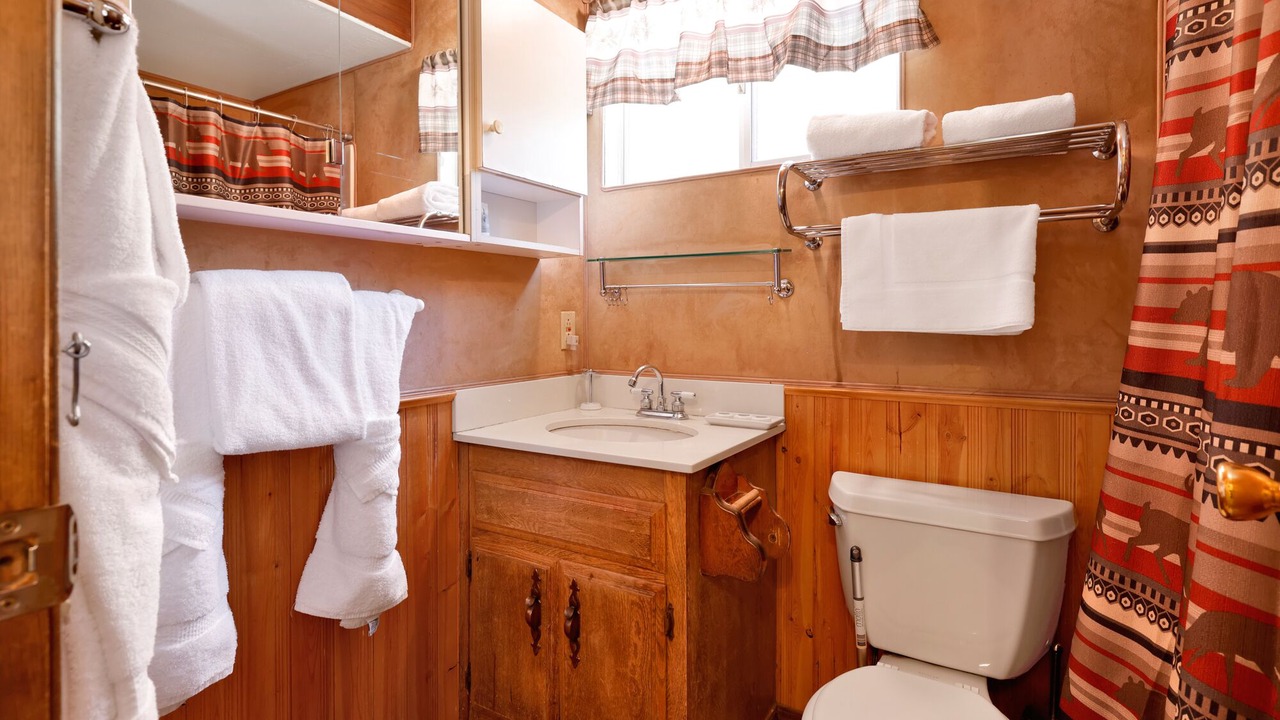 Photo of Bathroom in Moonridge