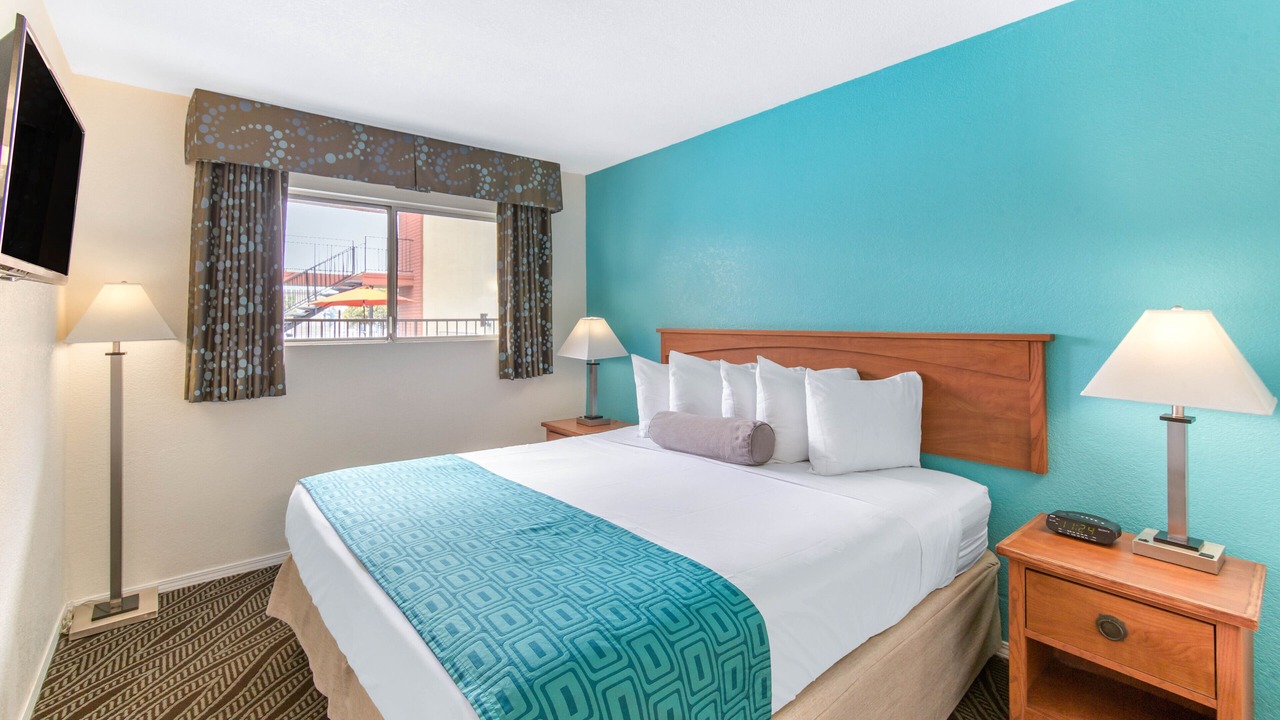 Photo of Bedroom in Lincoln Acres