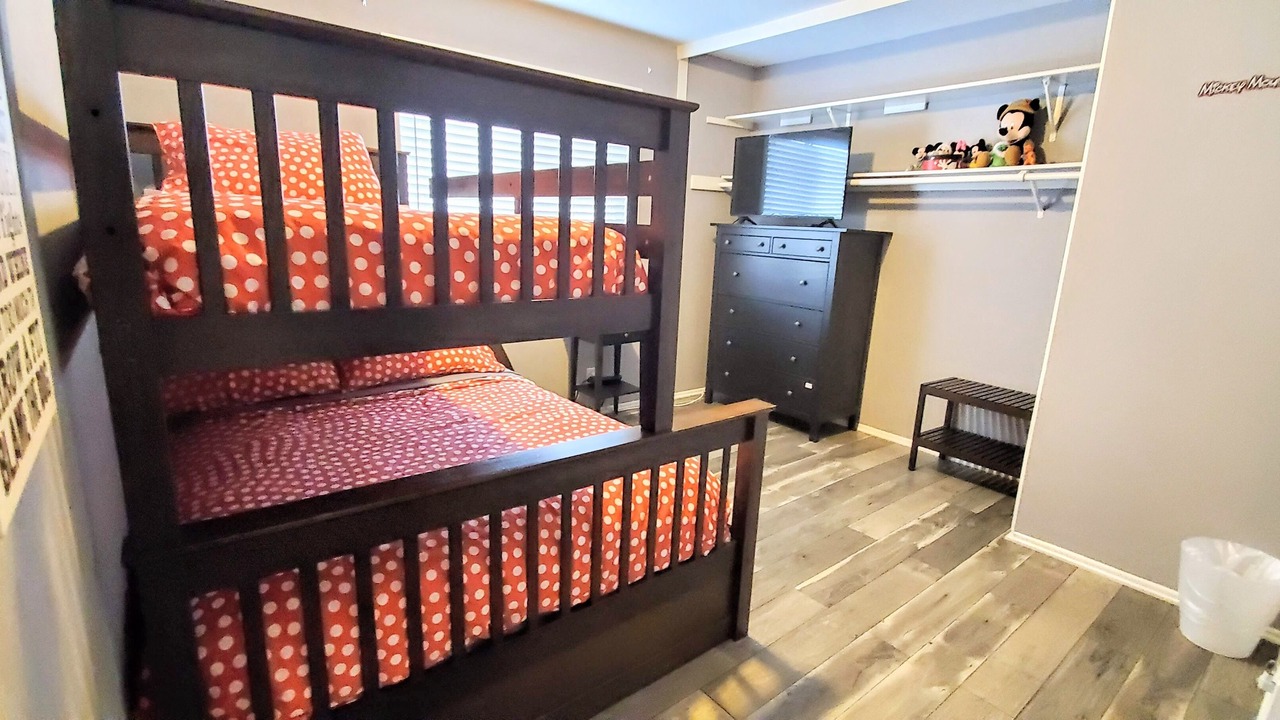Photo of Bedroom in Anaheim Resort