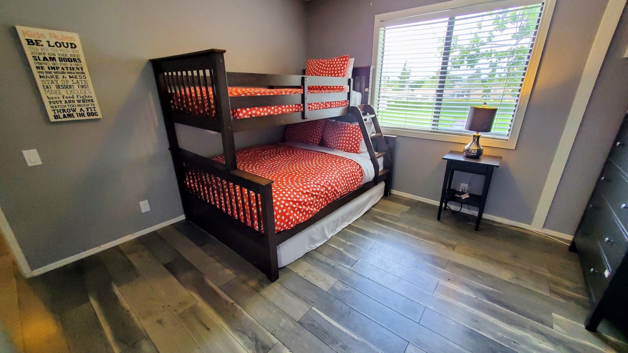 Photo of Bedroom in Anaheim Resort
