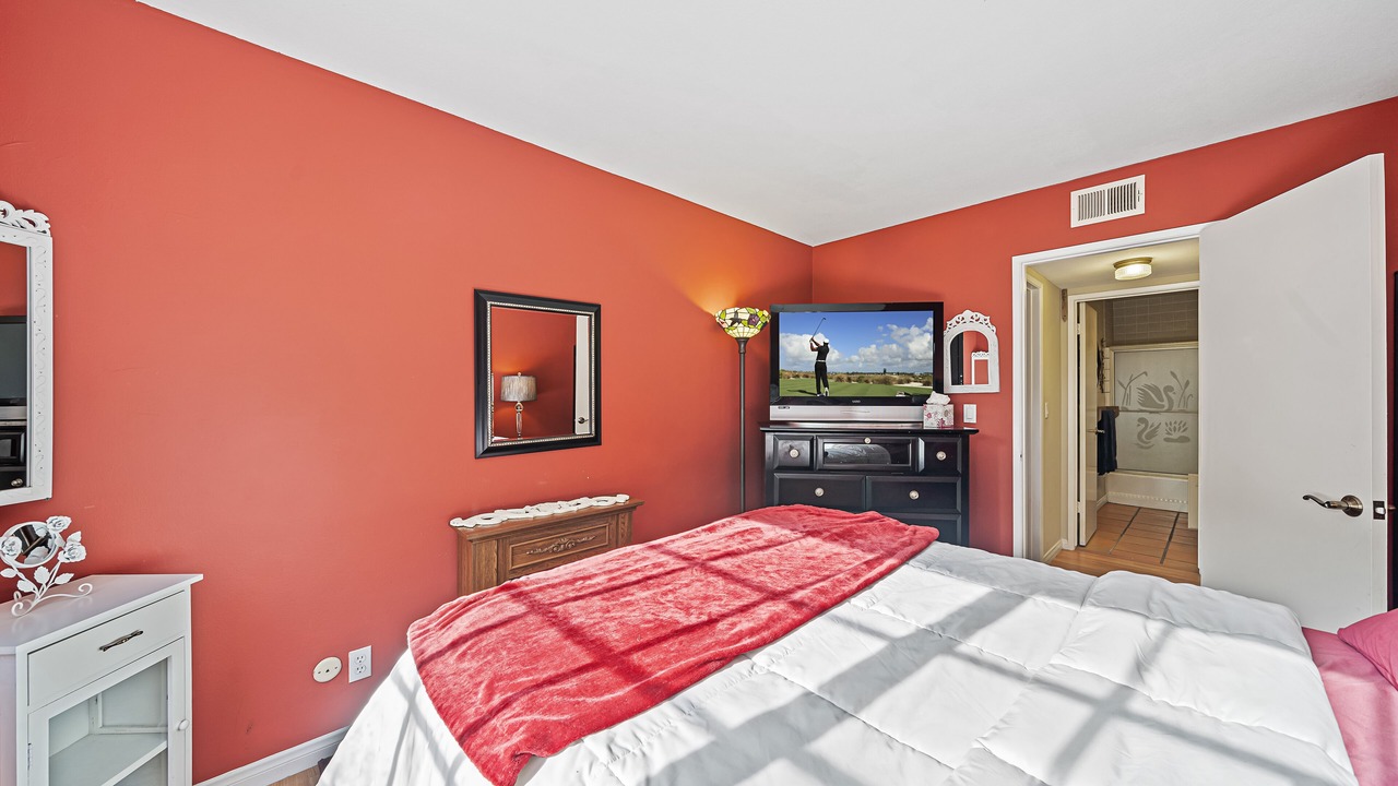 Photo of Bedroom in Westside Costa Mesa