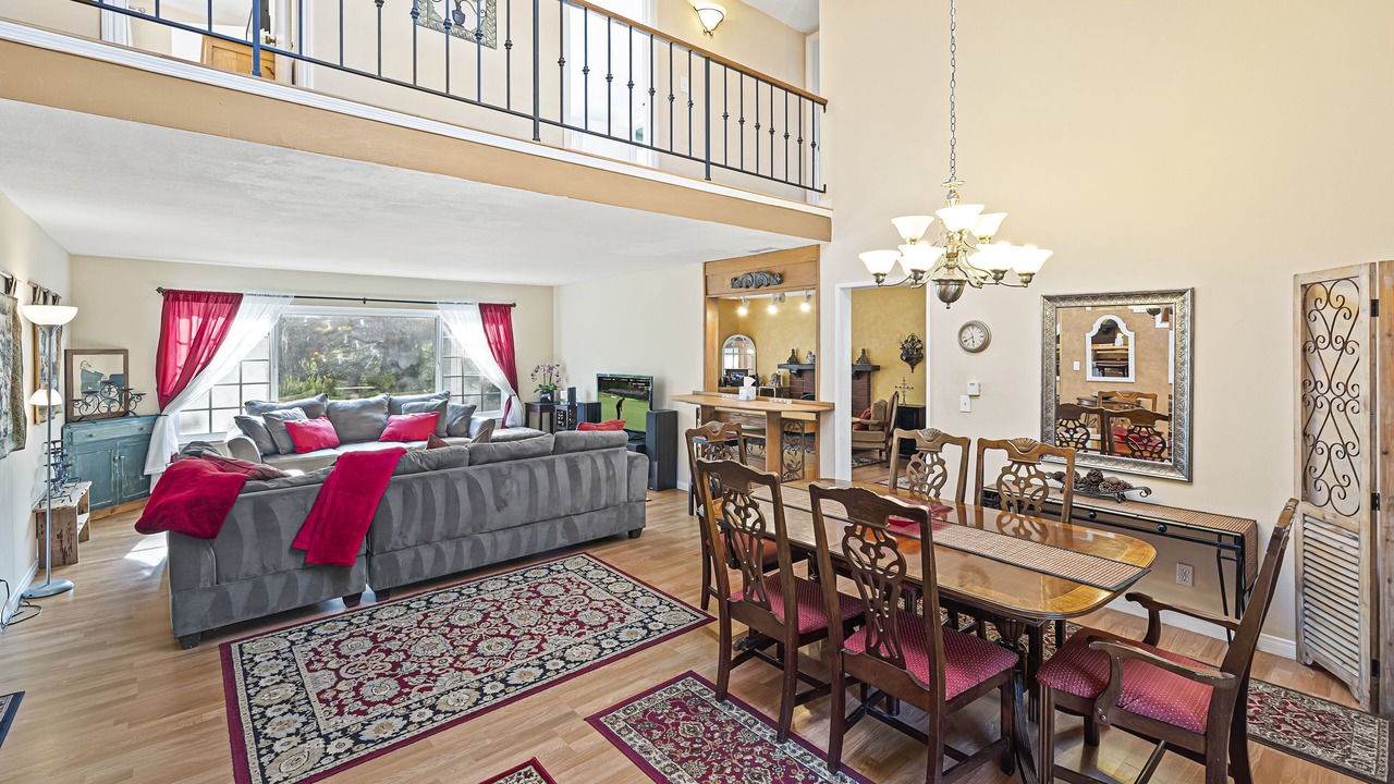 Photo of Livingroom in Westside Costa Mesa