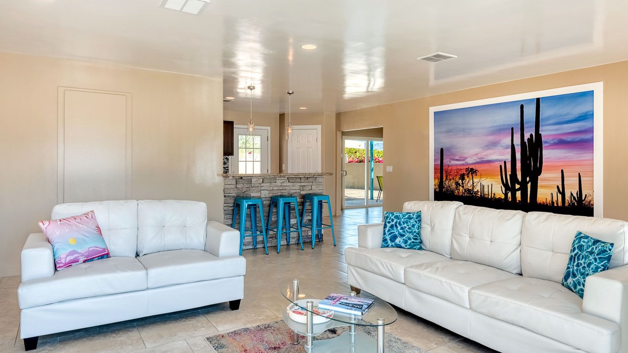 Photo of Livingroom in Desert Park Estates