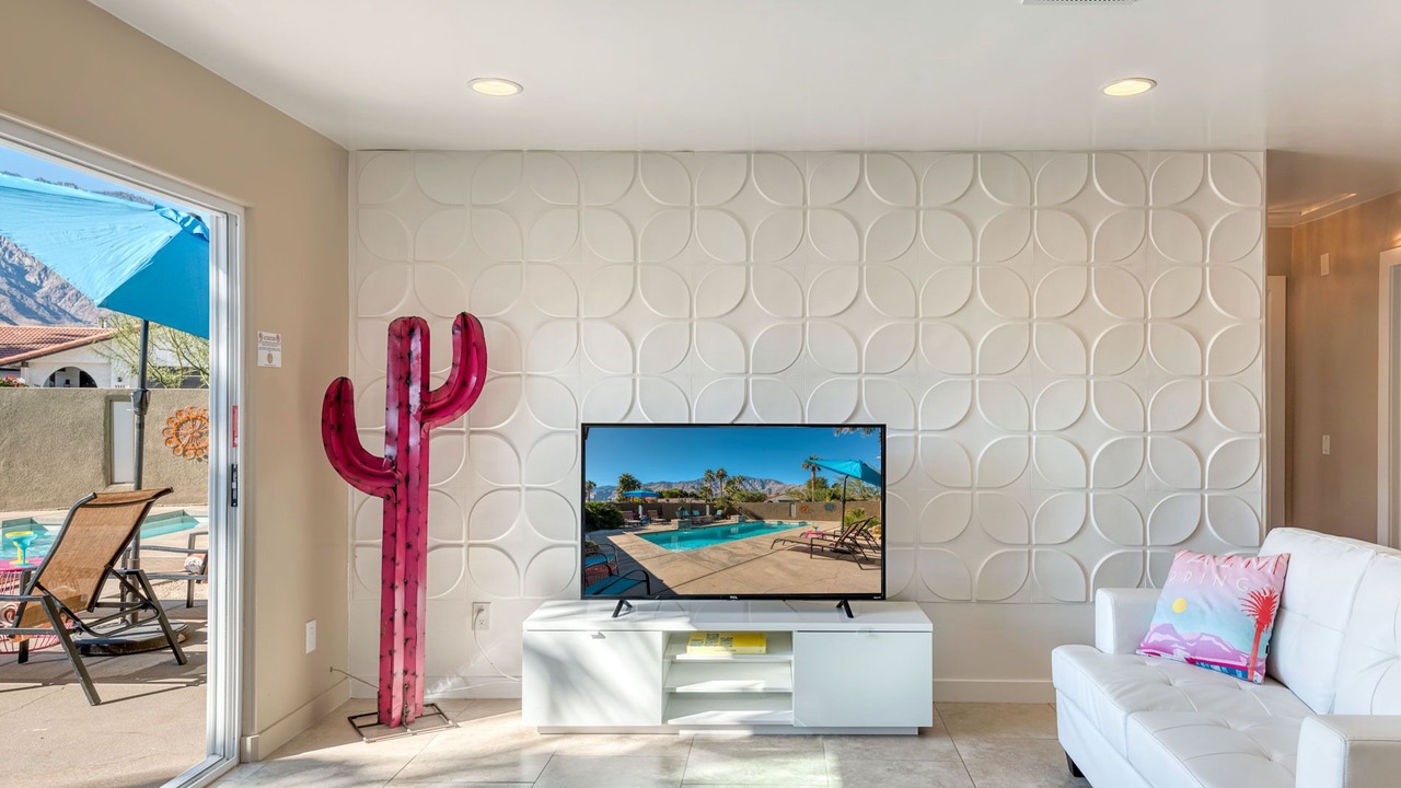 Photo of Livingroom in Desert Park Estates