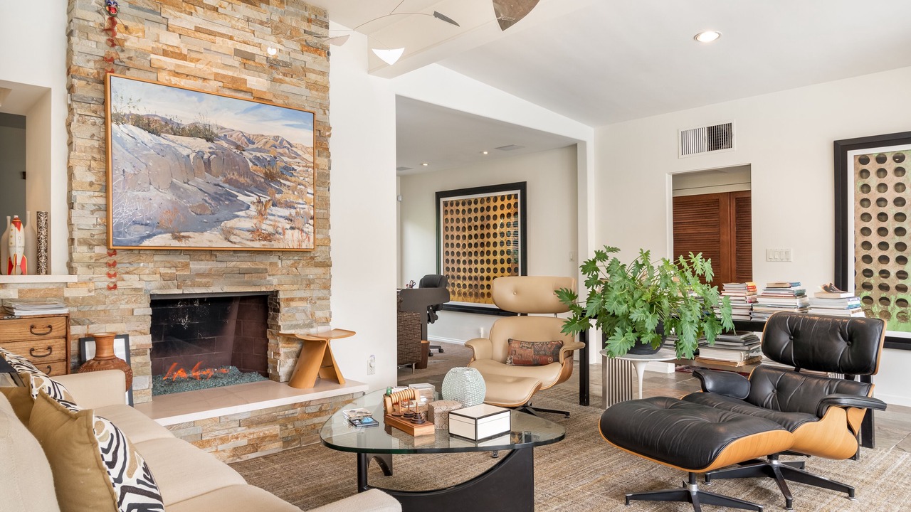 Photo of Livingroom in Tahquitz River Estates