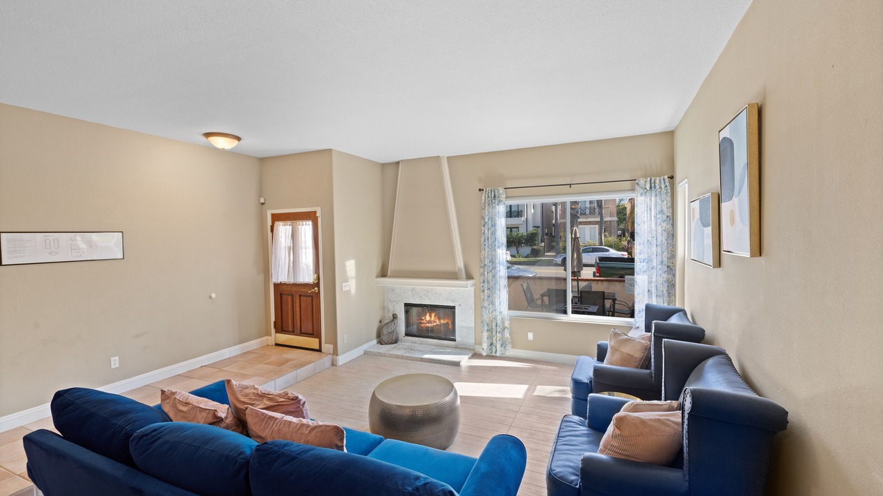 Photo of Livingroom in Huntington Beach