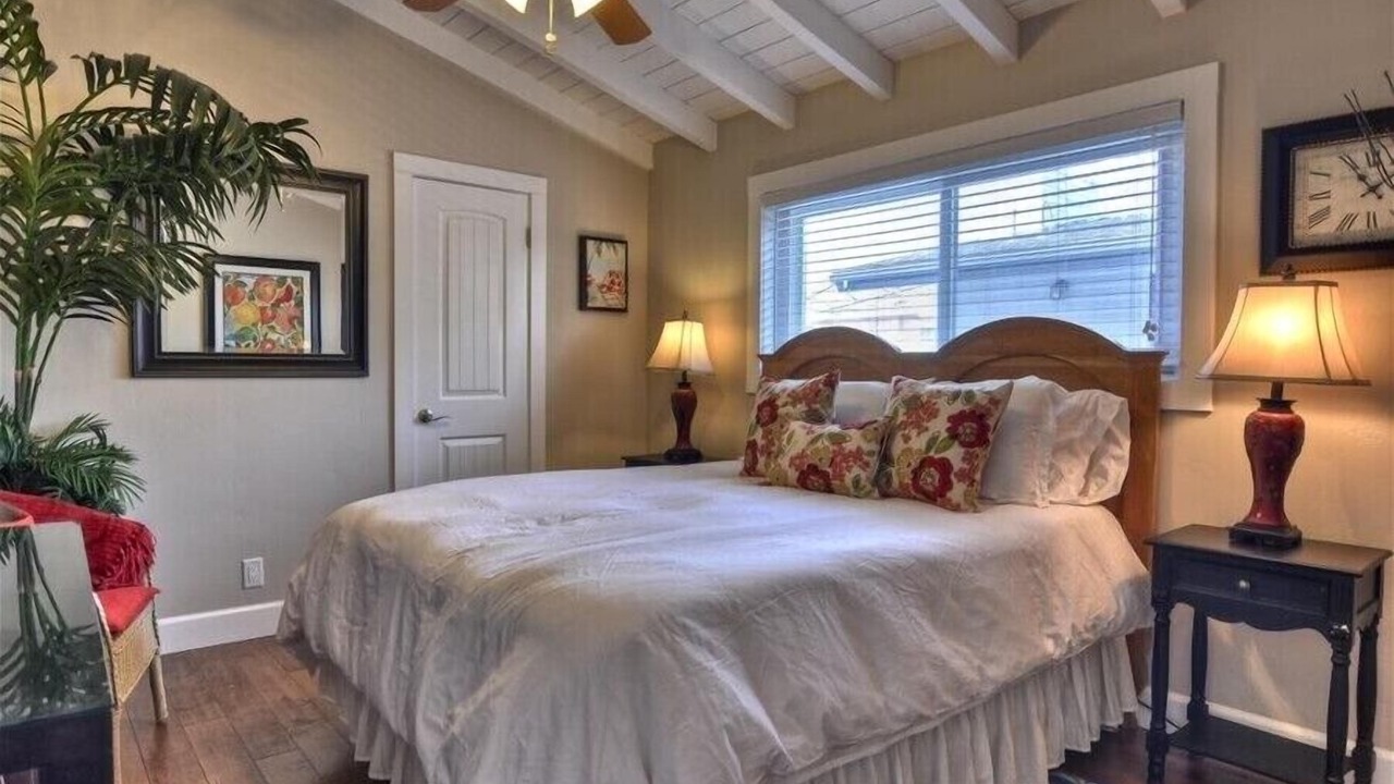 Photo of Bedroom in Corona del Mar